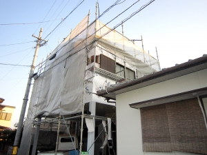 施工中：外壁